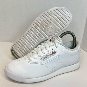 Reeboks Classic Leather Womens Size 7M White 130651487 XLNT No Orig. Box
